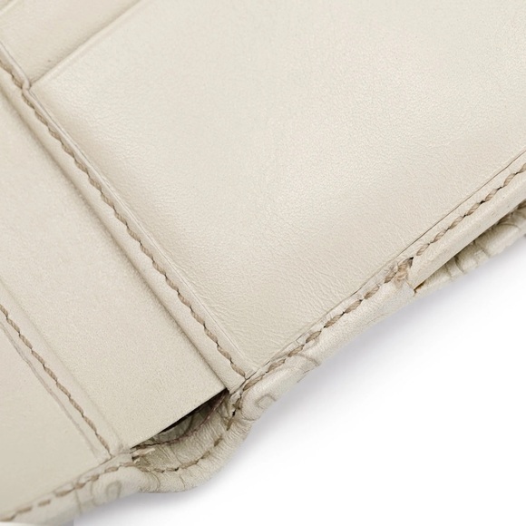 Gucci Creme Signature Leather & Suede Flap Wallet - Picture 6 of 14